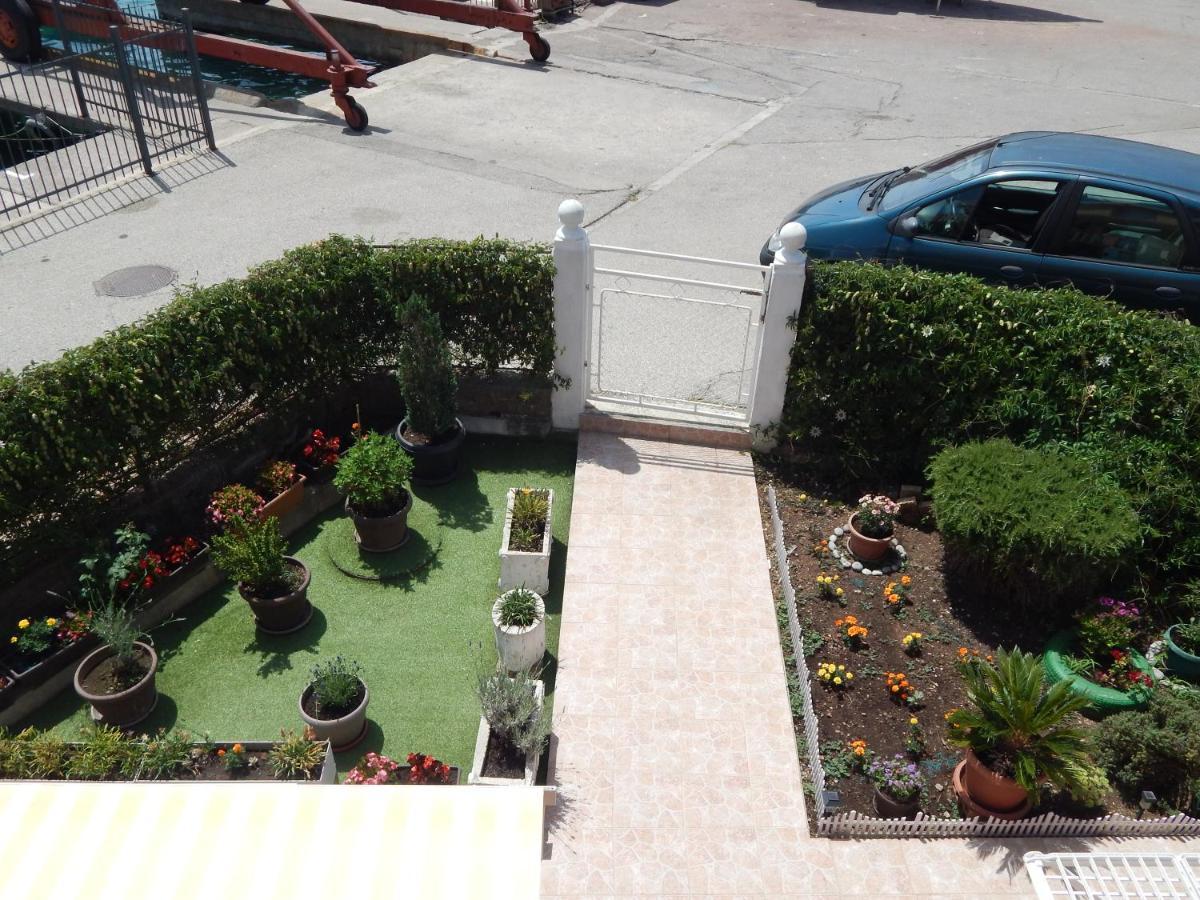 Apartmani Sindik Tivat Exterior foto