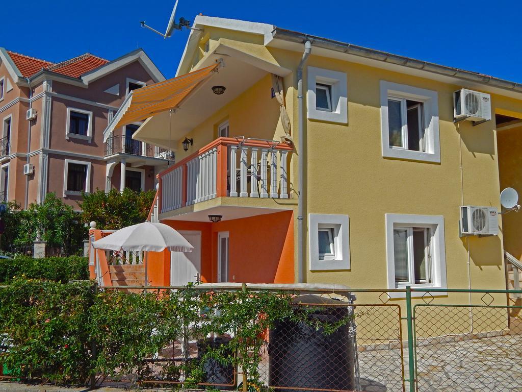 Apartmani Sindik Tivat Exterior foto